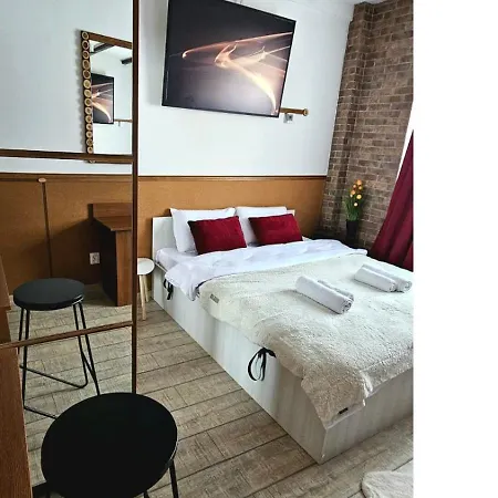 Tantra 7 Nacu Universitate Apartment *