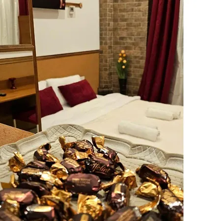 Tantra 7 Nacu Universitate Bükreş