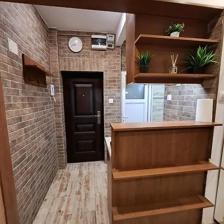 Tantra 7 Nacu Universitate 부쿠레슈티