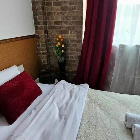 Tantra 7 Nacu Universitate Apartment