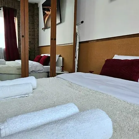 Tantra 7 Nacu Universitate Apartment *