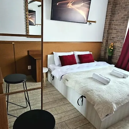 Tantra 7 Nacu Universitate Lägenhet Bukarest