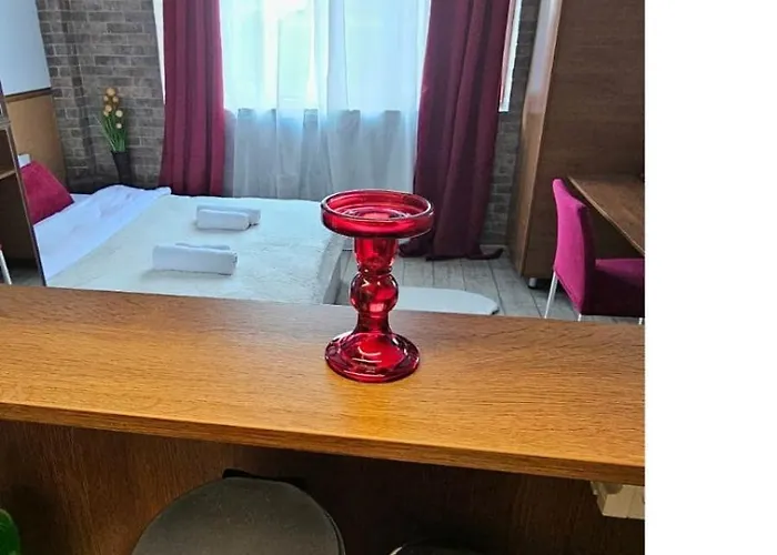 Tantra 7 Nacu Universitate ブカレスト